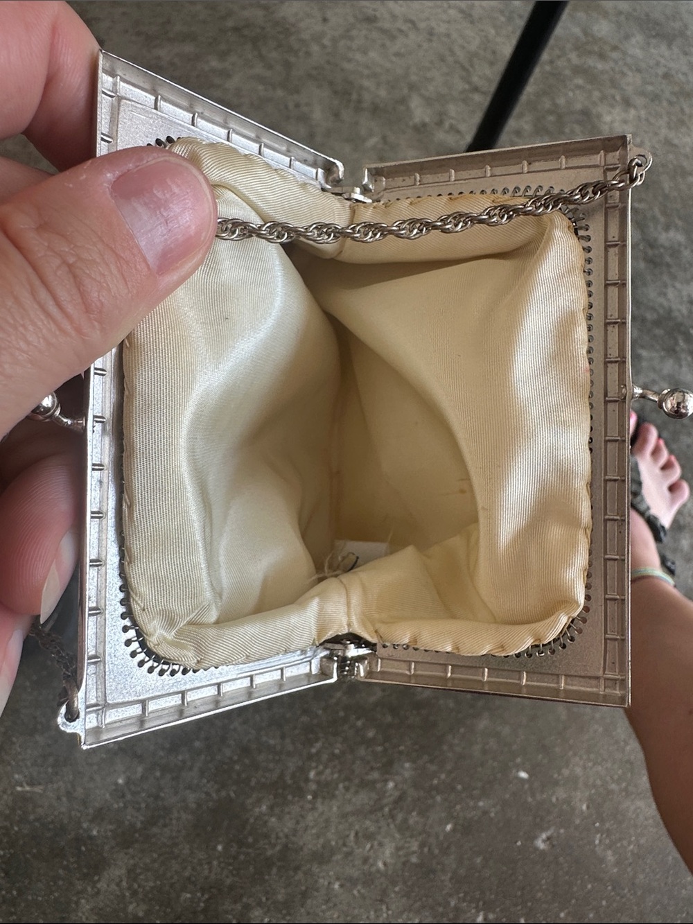 Vintage whiting & Davis Silver Mesh Evening Bag with Chain Handle - Picture 5 of 8